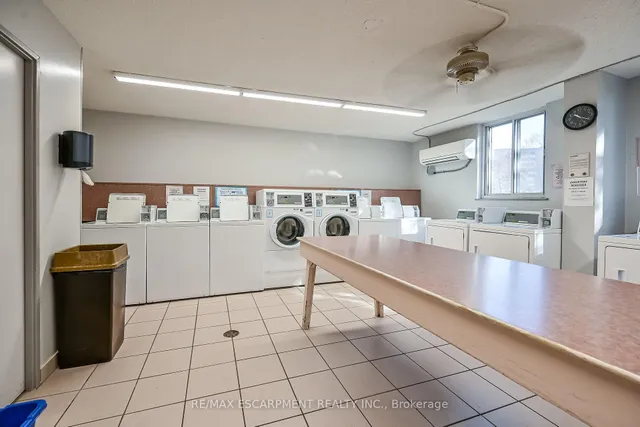 Additional image 34 of 1966 MAIN St Unit 502