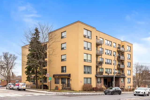 740 Eglinton Ave Unit 404