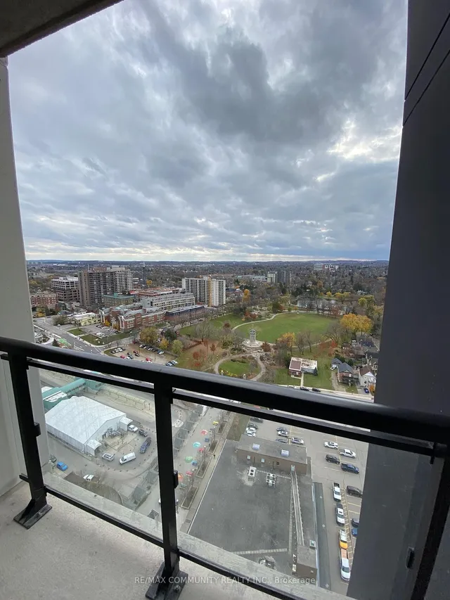 Additional image 13 of 60 Charles St Unit 2307