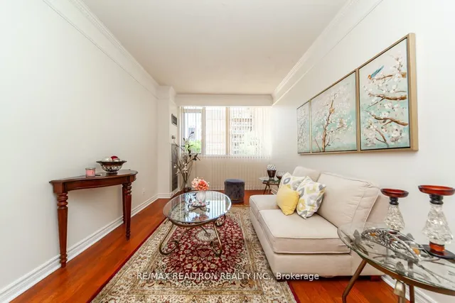 Additional image 10 of 555 Yonge St Unit #309