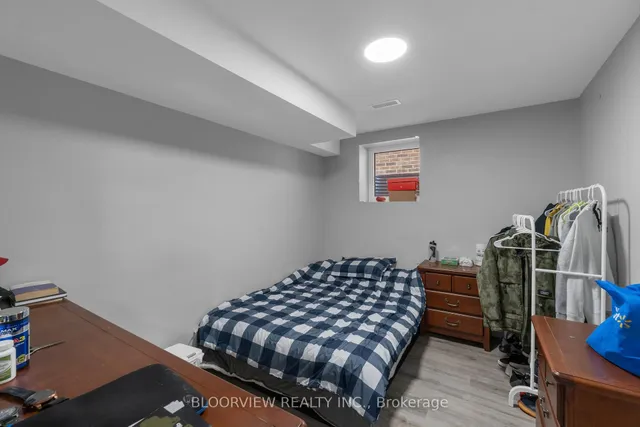 Additional image 44 of 594 Queen Mary Dr