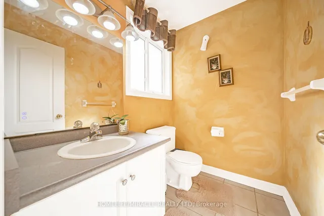 Additional image 30 of 11 Redtail Cres