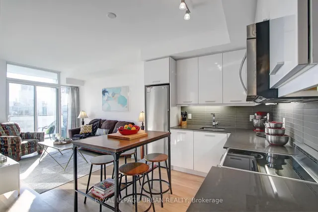 Additional image 7 of 105 George St Unit 609