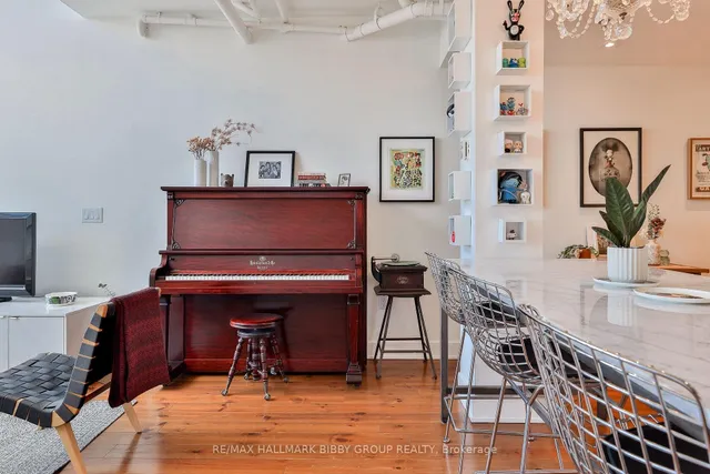 Additional image 9 of 183 Dovercourt Rd Unit Ph9