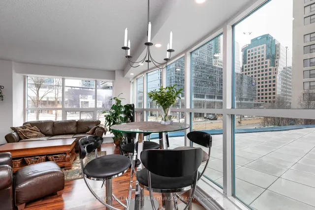 Additional image 15 of 77 Harbour Sq Unit 302