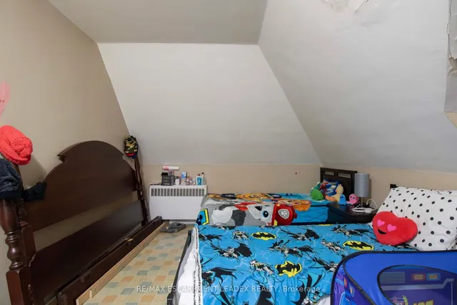 Additional image 33 of 417 King St