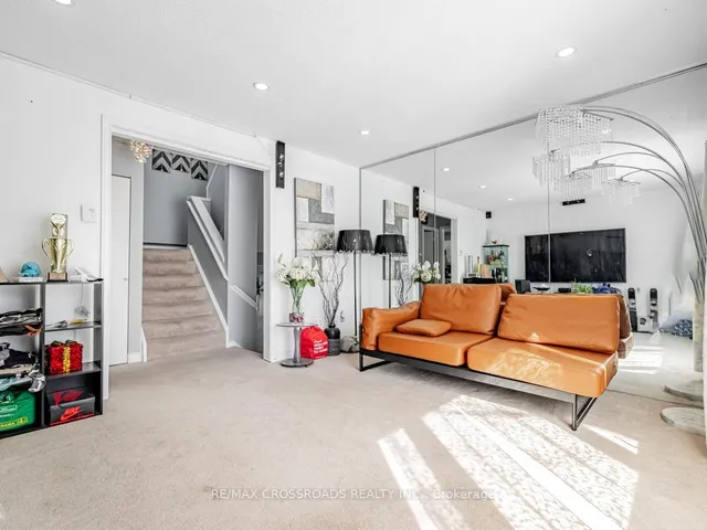 Additional image 12 of 43 Courville Coachway Way Unit 70