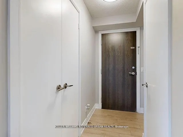Additional image 27 of 125 Village Green Sq Unit 1609