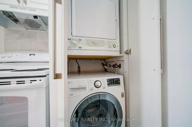 Additional image 26 of 1055 Bay St Unit 603