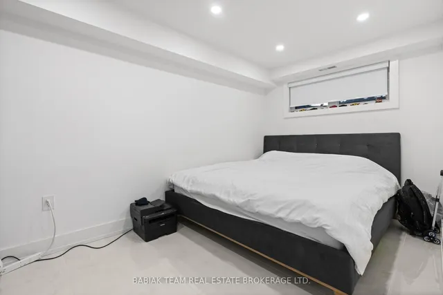 Additional image 35 of 37 Boustead Ave