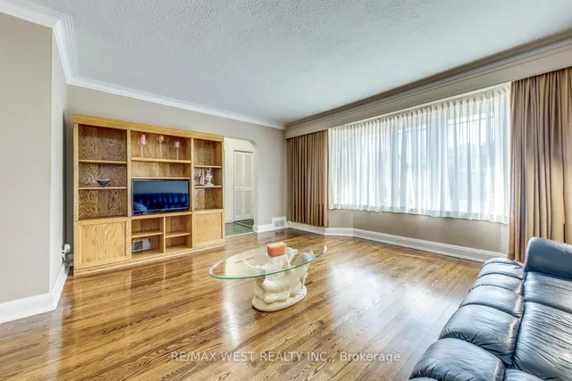 Additional image 16 of 66 Prince Charles Dr