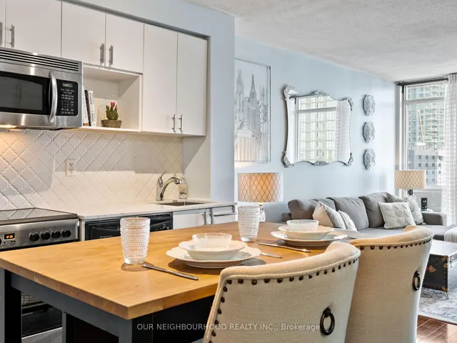 Additional image 35 of 15 Fort York Blvd Unit 1208