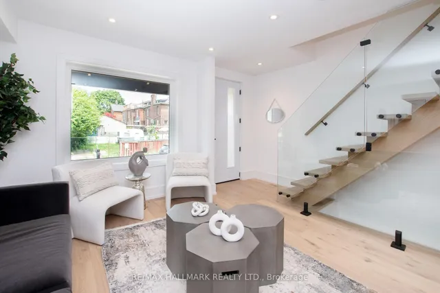 Additional image 6 of 1 1/2 Delaney Cres