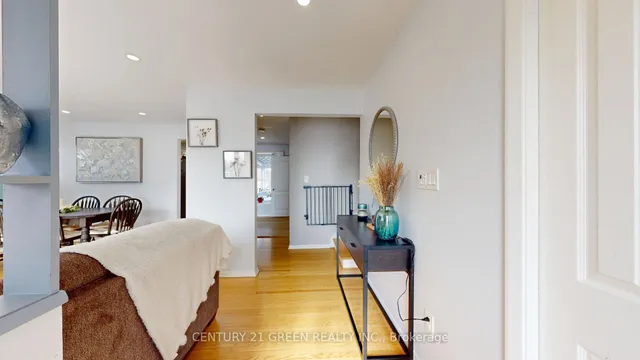 Additional image 30 of 31 Cathedral Rd