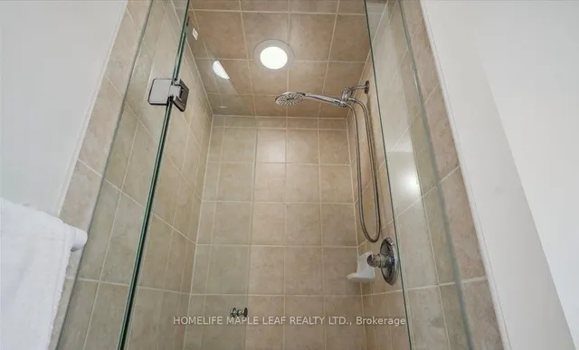 Additional image 16 of 440 Chandler Cres