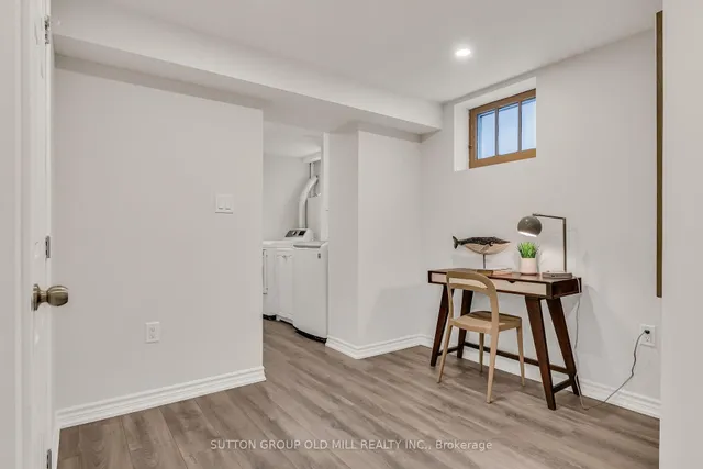 Additional image 32 of 41 Fourth St