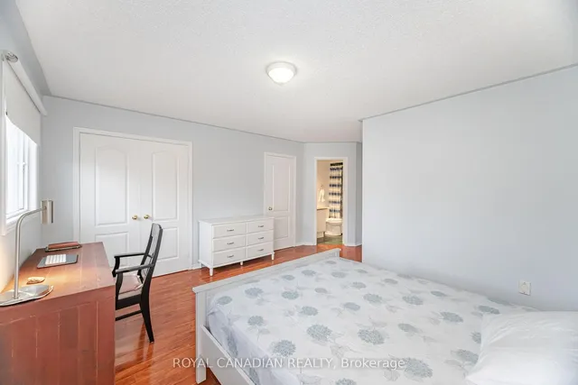 Additional image 25 of 69 Yellow Brick Rd