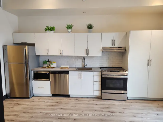 Additional image 3 of 121 King St Unit 606