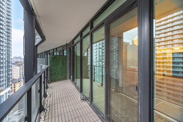 Additional image 28 of 125 Peter St Unit 1811