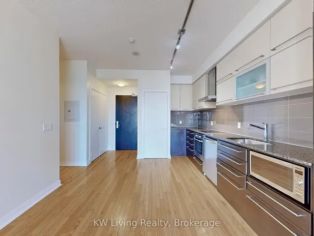 Additional image 38 of 770 Bay St Unit 1403