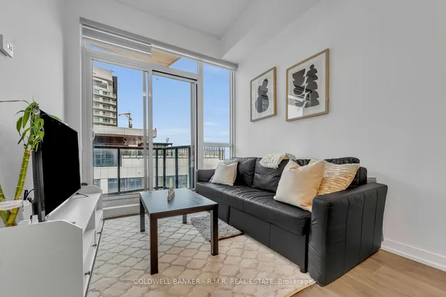 Additional image 14 of 49 East Liberty St Unit 2601