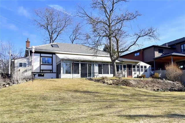 Additional image 36 of 20 Lorne Ave