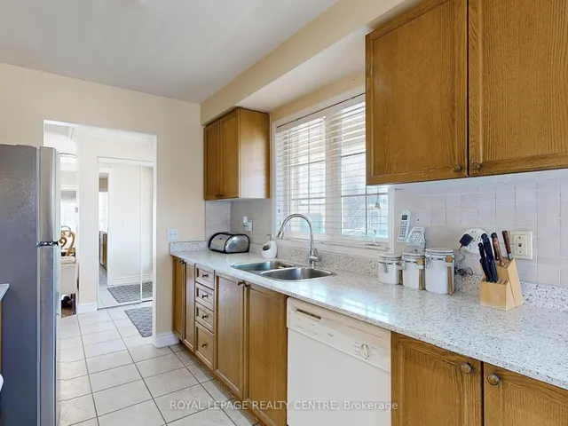 Additional image 13 of 7284 Bellshire Gate Unit 18