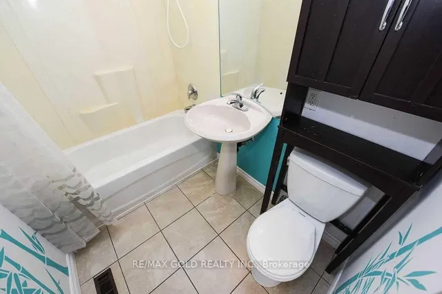 Additional image 7 of 3657 Woodruff Cres