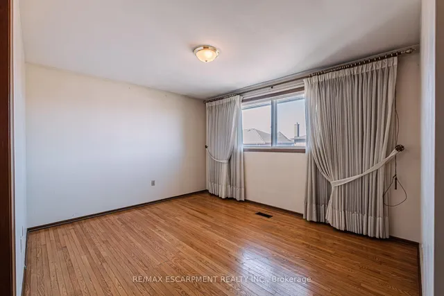 Additional image 22 of 20 Harvard Pl