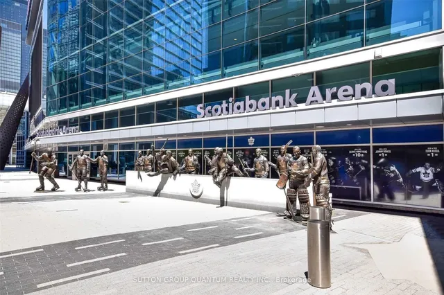 Additional image 28 of 55 Bremner Blvd Unit 2407