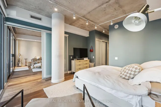 Additional image 19 of 95 Bathurst St Unit 222