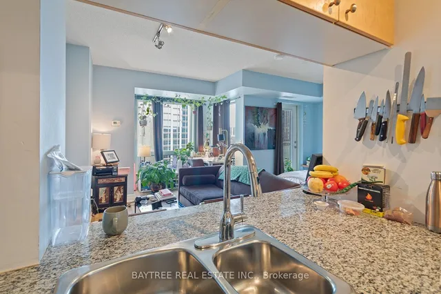 8 Scollard St Unit 1408