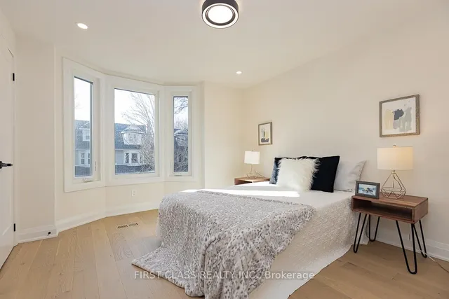 Additional image 12 of 28 Endean Ave