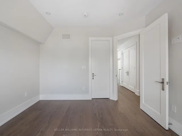 Additional image 35 of 327 Melrose St