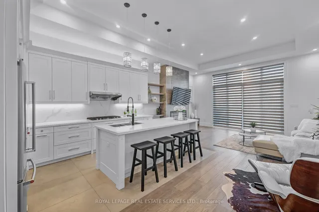 Additional image 9 of 8 Branch Ave