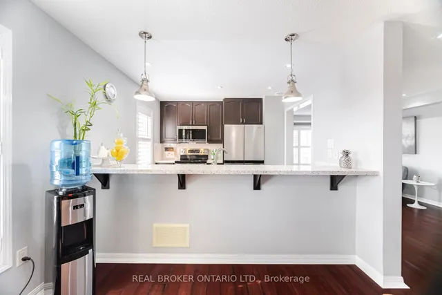 Additional image 26 of 40 Suitor Crt