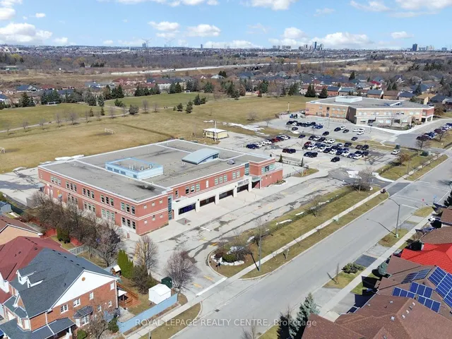 Additional image 35 of 7284 Bellshire Gate Unit 18