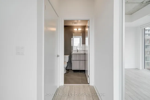 Additional image 19 of 665 Queen St Unit 517