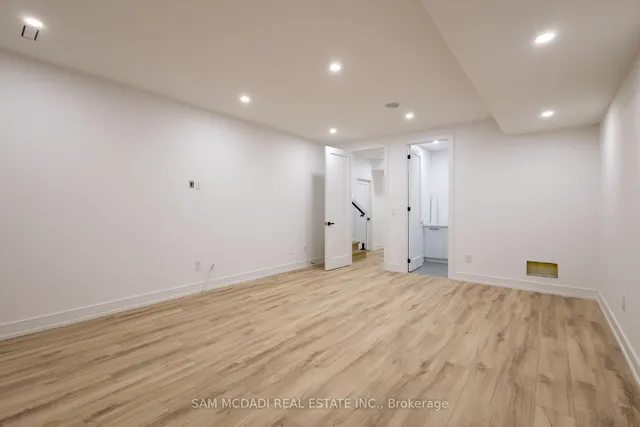 Additional image 38 of 24 Twenty First St