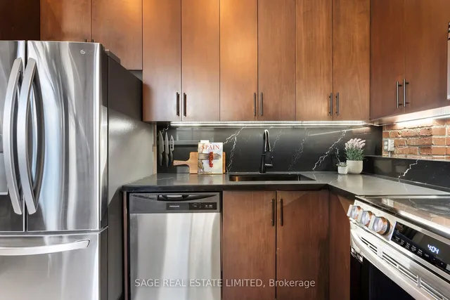 Additional image 8 of 68 Broadview Ave Unit 115