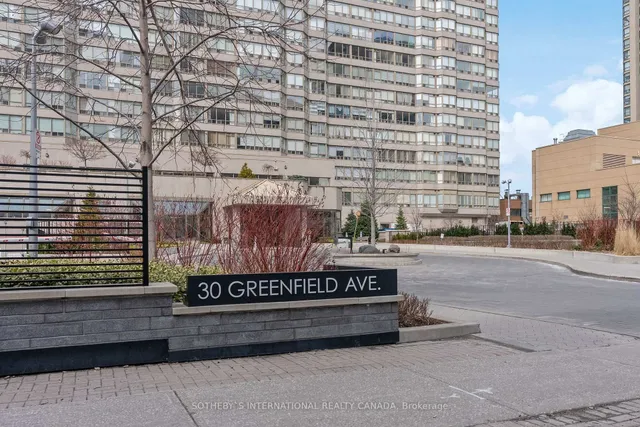 30 Greenfield Ave Unit PH11