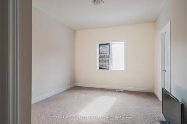 Additional image 5 of 34 Icon St