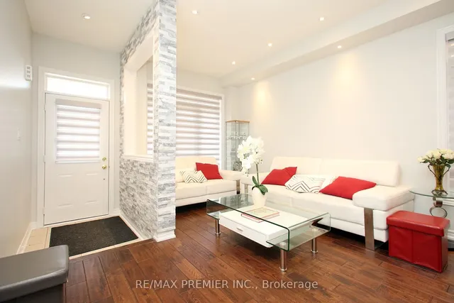 Additional image 16 of 53 Baby Pointe Tr