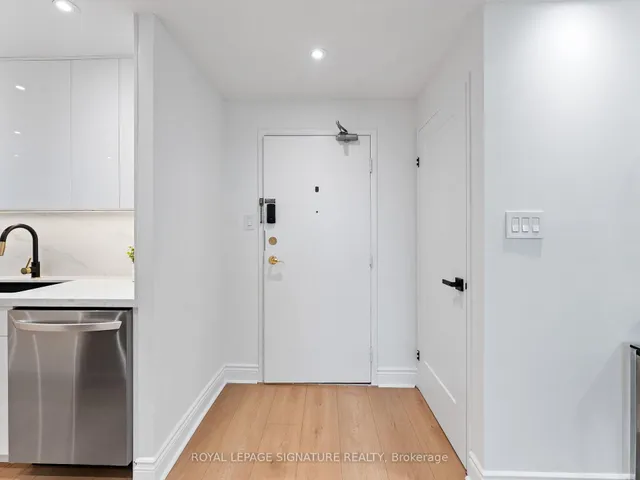 Additional image 7 of 812 Burnhamthorpe Rd Unit 607