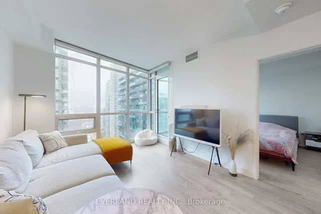 Additional image 4 of 30 Roehampton Ave Unit 3111