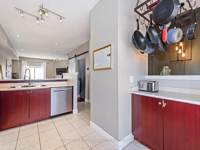 Additional image 16 of 5080 Fairview St Unit 9