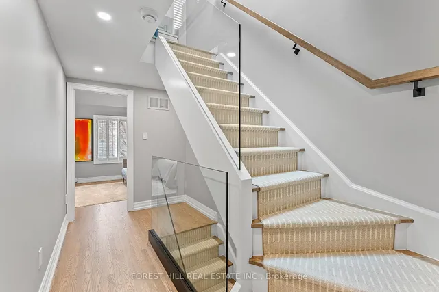 Additional image 19 of 8 Alex Mews