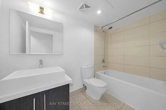 Additional image 10 of 65 St. Mary St Unit 3101