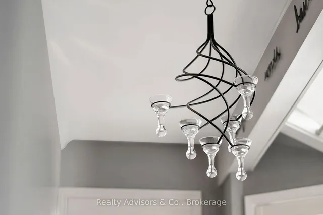 Additional image 19 of 924 Union St