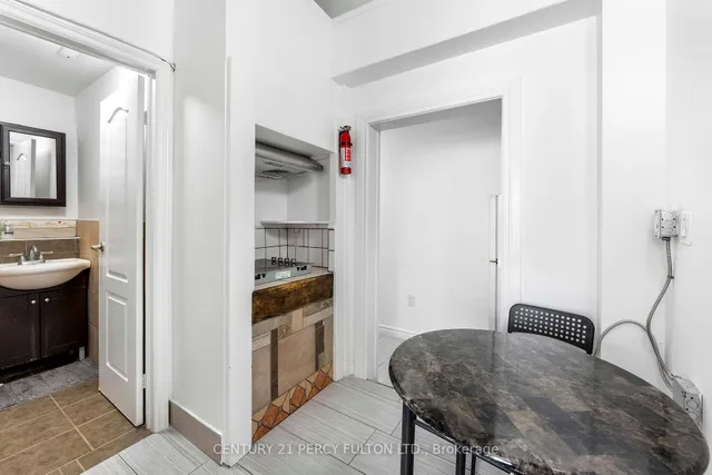 Additional image 31 of 47 Grange Ave